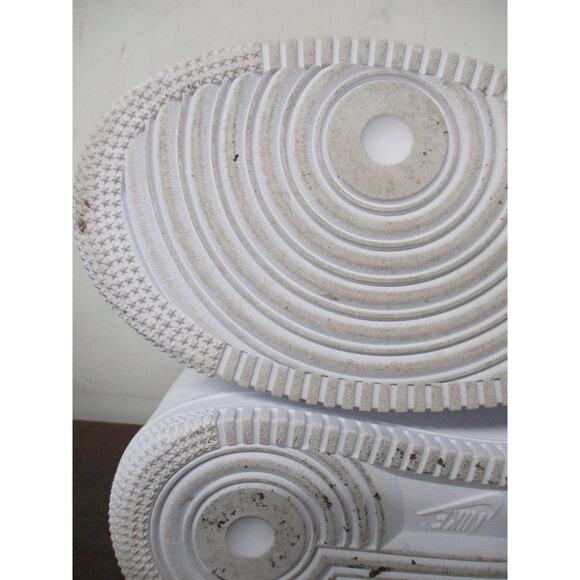 USED Nike WMNS Air Force 1 High 'Triple White' Size 10 - Picture 7 of 11